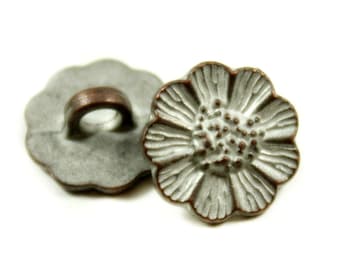 Metal Buttons - Small Daisy Copper White Patina Metal Shank Buttons - 13mm - 1/2 inch - 6 pcs