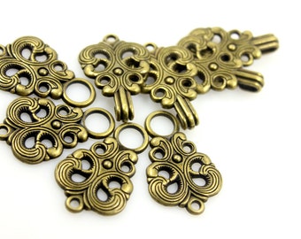 HOOK And EYE Fasteners - Baroque Swirl Cloak Clasp Antique Brass Fasteners. 5 Pairs.