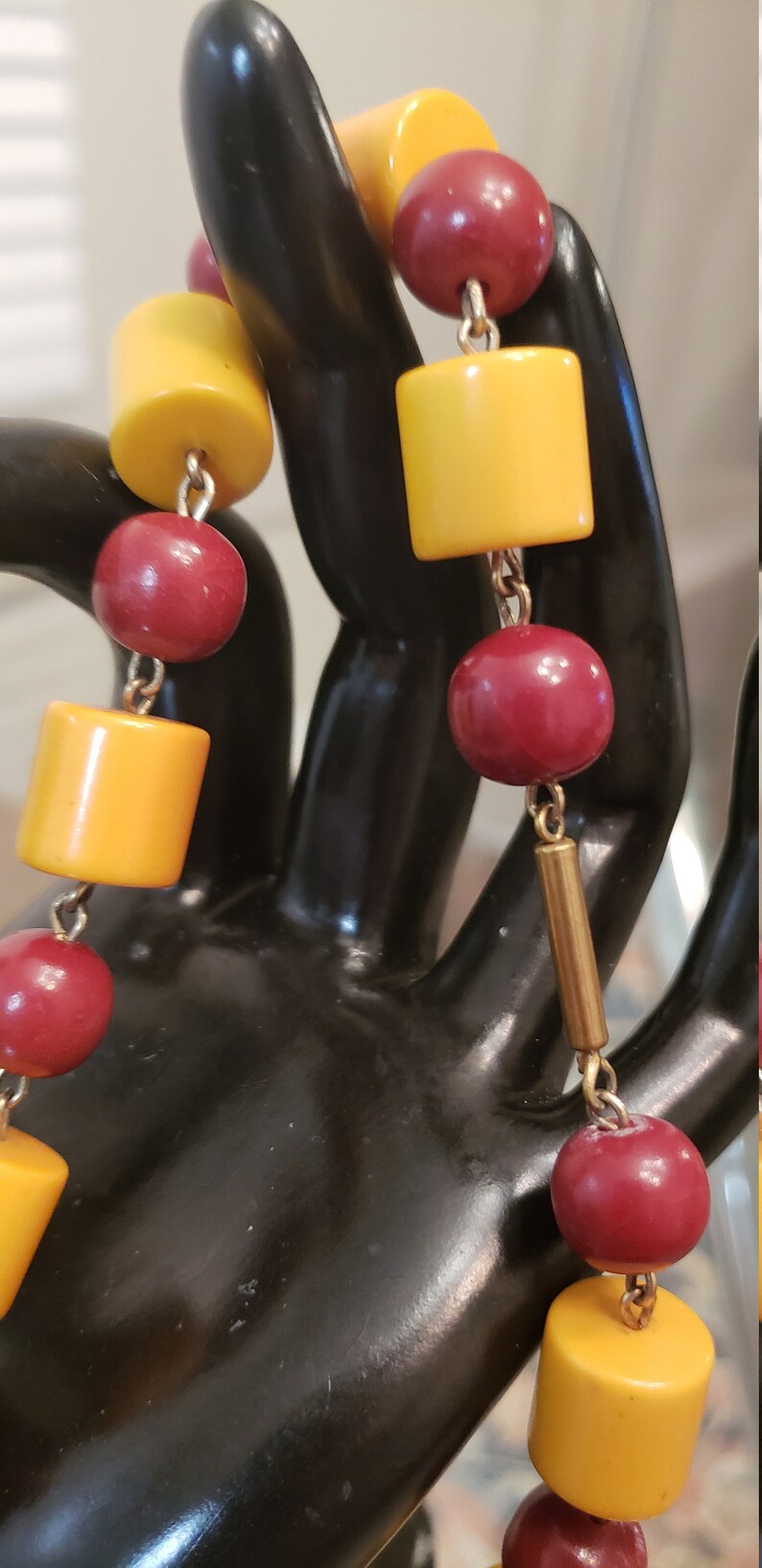 FREE SHIPPING Vintage 1940 Bakelite Bead Necklace
