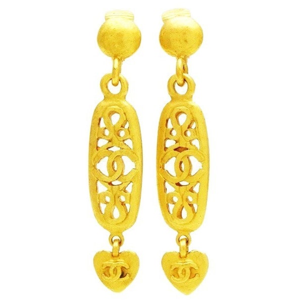 Vintage CHANEL Dangle earrings with CC logo heart