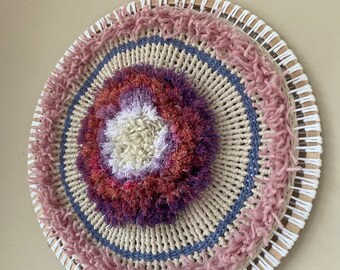Wandobjekt „Pink Anemone“| gewebt | Fibreart | Wandbehang | Webkunst | Makramee| woven Art | weben | woven wallhanging