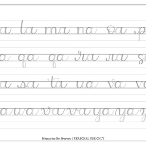 K&ouml;nnte beinhalten: Ein wei&szlig;es Blatt Papier mit handgeschriebenen Kursivbuchstaben in hellgrauer Tinte. Die W&ouml;rter sind auf liniertes Papier geschrieben. Der Text "Memories By Meyers | PERSONAL USE ONLY" befindet sich unten.