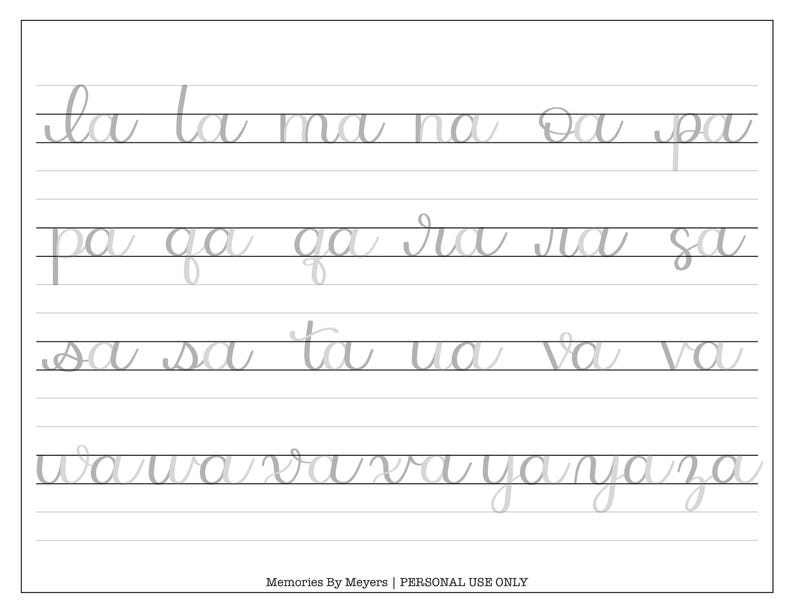 K&ouml;nnte beinhalten: Ein wei&szlig;es Blatt Papier mit handgeschriebenen Kursivbuchstaben in hellgrauer Tinte. Die W&ouml;rter sind auf liniertes Papier geschrieben. Der Text "Memories By Meyers | PERSONAL USE ONLY" befindet sich unten.