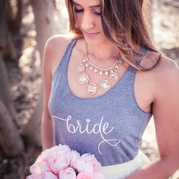 Camiseta sin mangas para novia, camiseta sin mangas para esposa, camiseta sin mangas para boda, camiseta para esposa, regalos para la futura novia, top para esposa, camiseta para novia, regalo de despedida de soltera, despedida de soltera