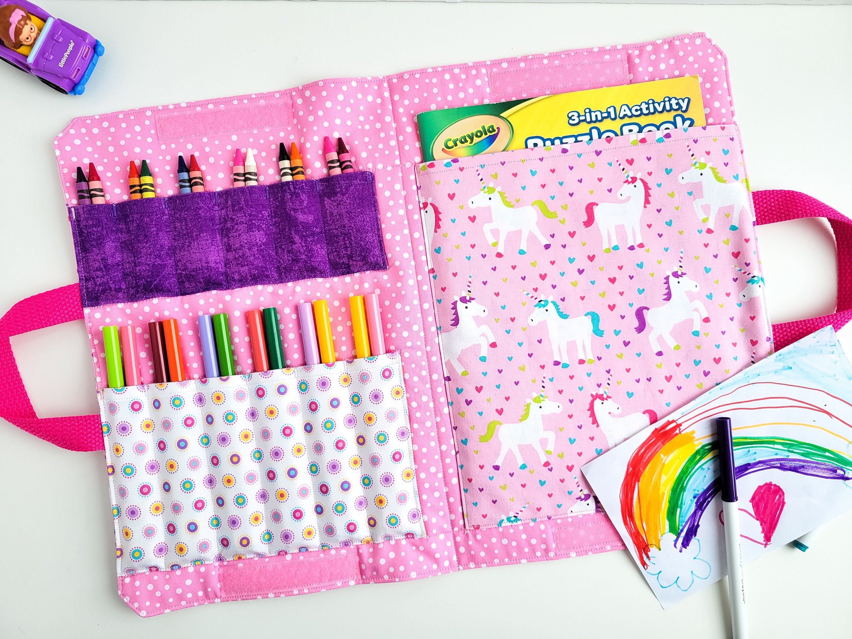 Porte-livre aux crayons de couleur trousse pour activités de voyage sac  fourre-tout pliable marqueur kit de création artistique cadeau  d'anniversaire d'un enfant licorne temps calme -  France