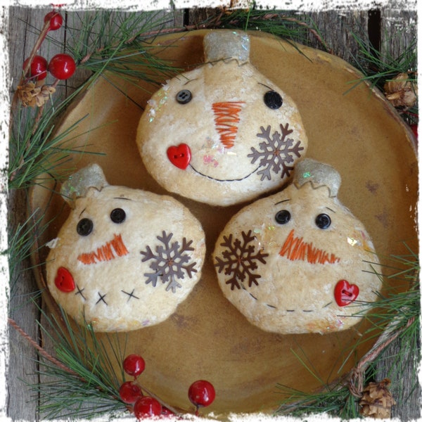 Made to Order - Primitive Snowmen Ornies, Snowman Christmas Tree Ornaments, Bowl Fillers, Package Topper, Party Favor