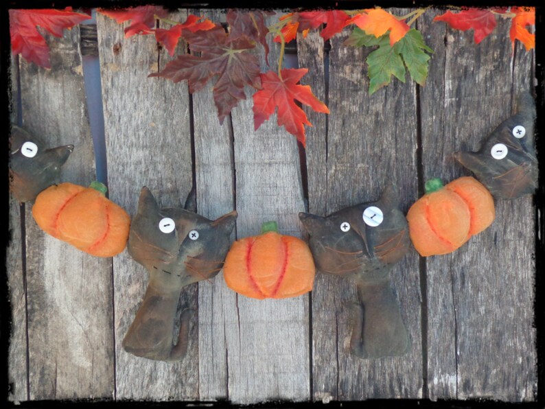 Made to Order Black Cat Pumpkin Garland Swag Bunting Wall Hanging, Primitive Halloween Folk Art, Halloween Autumn Fall Decor image 5