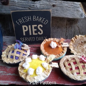 PDF Pattern, Miniature Pies, Mini Faux Pies, Apple Pie, Cherry Pie, Pumpkin Pie, Blueberry Pie, American Pie, Easy No Sewing Pattern