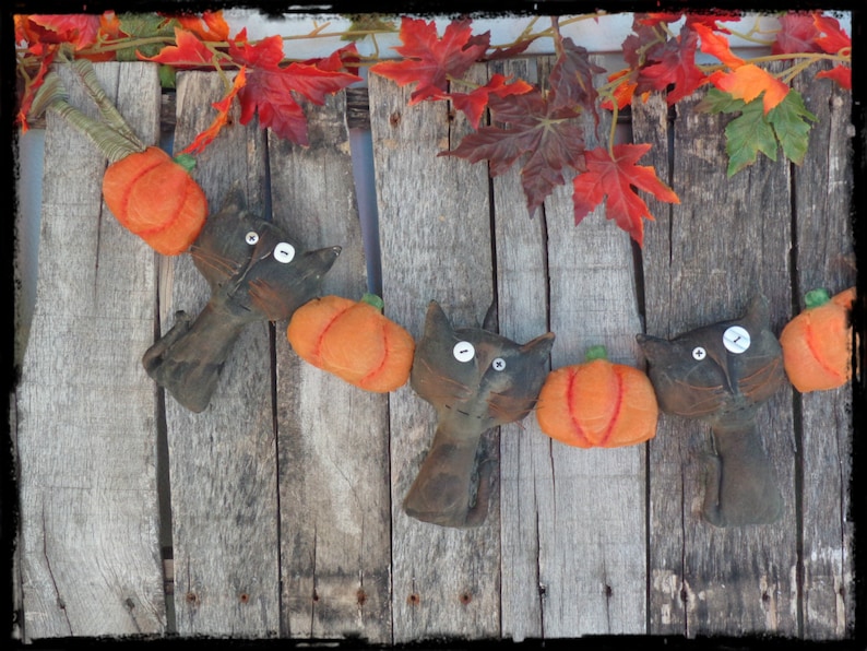 Made to Order Black Cat Pumpkin Garland Swag Bunting Wall Hanging, Primitive Halloween Folk Art, Halloween Autumn Fall Decor image 2