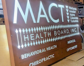 Letrero de monumento personalizado de doble cara con iluminación BALANCE