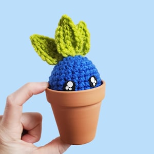 Tiny Oddish Potted Plushie