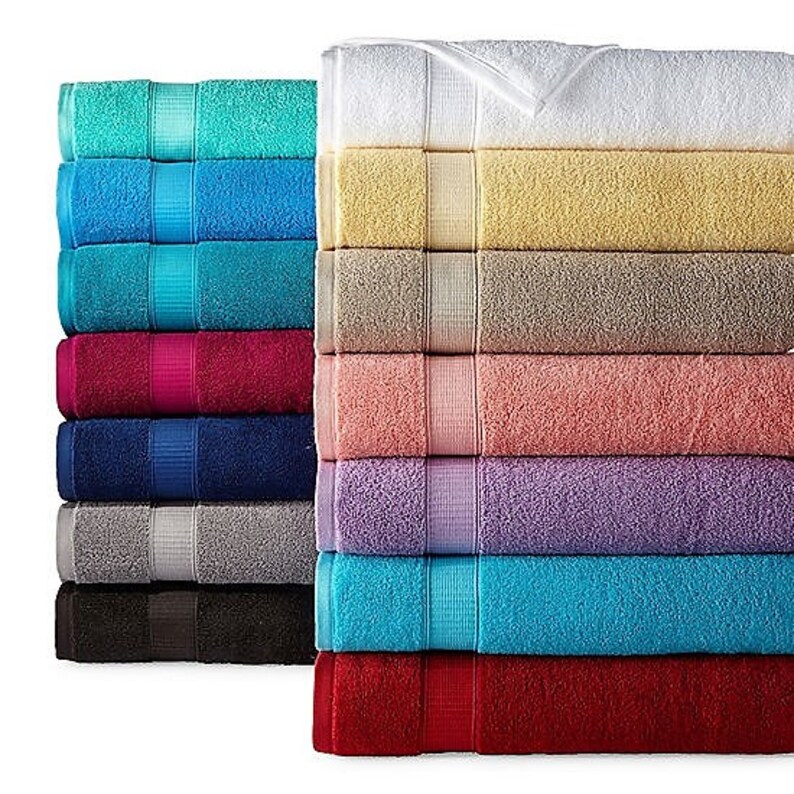 Monogrammed towels / Personalized large size bath towel with | Etsy