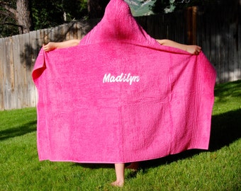 Personalized Large Hooded Bath Towel: Your Daily Essential!