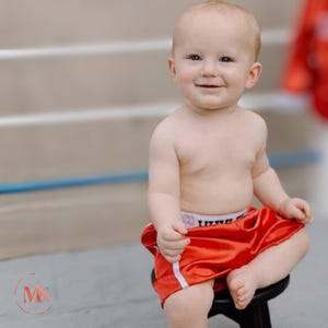 Personalized Baby Boxing Set – Robe, Shorts & Gloves for Newborn Photoshoot