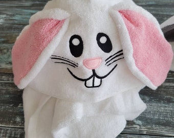 Easter Bunny Fun: Hooded Animal Bath Towel for Kids' Delightful Adventures