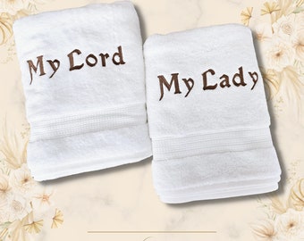 Personalized Plush Towel Set: A Perfect Wedding Gift for Couples