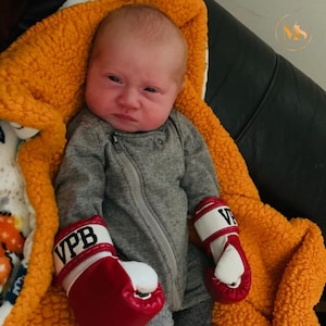 Tiny Warrior&#39;s Essential: Personalized Baby Boxing Gloves