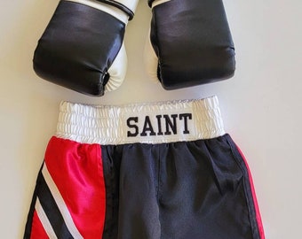 Personalized Boxing Set with Gloves and Flag-Embroidered Shorts