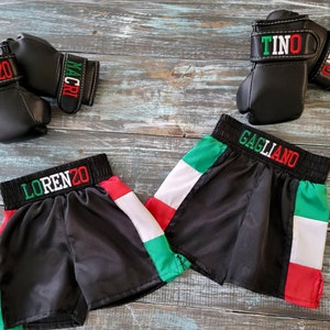 Il Bambino Personalized Italian Boxing Set: Gloves and Shorts