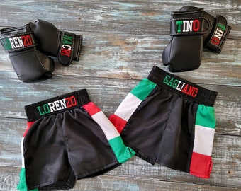 Il Bambino Personalized Italian Boxing Set: Gloves and Shorts