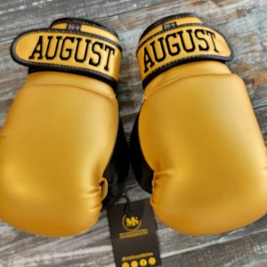 Personalized Kids Boxing Gloves (6oz): Customize the Ring with Style!