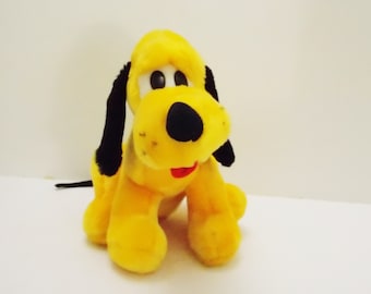 Disneyland Pluto Plush Disney World Brinquedo de cachorro de pelúcia sentado