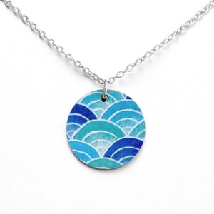 Wave Pattern Wooden Necklace. Maple Wood Laser Cut Seaside Pendant. Jewellery Gifts for Beach and Nature Lovers. Silver Plated Trace Chain.