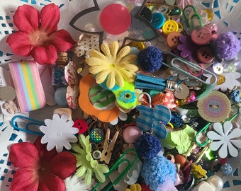 Junk Journal Supply Embellishment Confetti Mix, Craft Mix, Confetti Scoop for junk journaling and scrapbooking, the bits and pieces