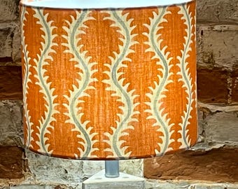 Pantalla de lámpara Helter Skelter hecha a mano, pantalla de lámpara de mesa, lámpara colgante de techo, pantalla de lámpara rústica, pantalla de lámpara hecha a mano, pantalla de lámpara naranja