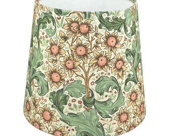 Pantalla de lámpara Empire hecha a mano con tela color crema orquídea de William Morris