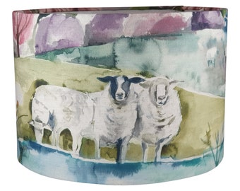 Pantalla de lámpara Voyage Sheep, pantallas de lámparas hechas a mano, pantallas de lámparas de mesa, pantallas de lámparas de techo, pantalla gris, pantalla crema, pantalla de lámpara hecha a mano