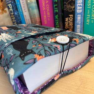 Black Cat Apothecary Book Sleeve | Padded Kindle Case image 3