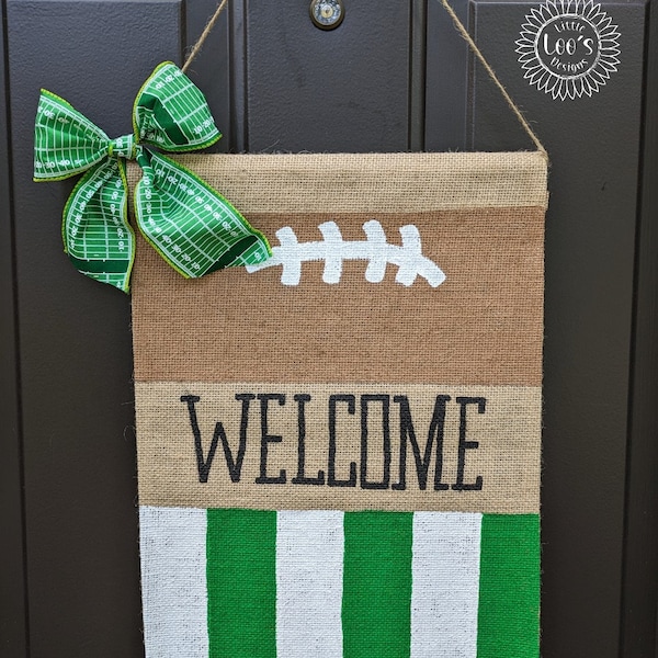 Handmade burlap door hangers for every season and occasion!