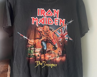 Iron Maiden Vintage 2000s The Trooper Shirt Medium.