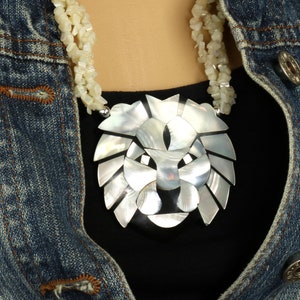 Lion Head Necklace Shell Inlay Black Resin with MOP Bead Torsade Unsigned Lee Sands