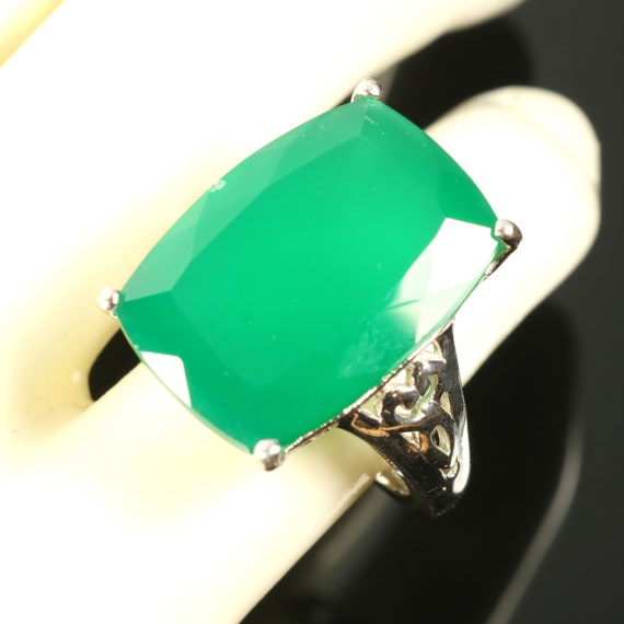 Green Chalcedony Ring Dyed Rectangle Gemstone Hug… - image 5