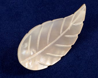 MOP Necklace Enhancer Hinged Scarf Clip Carved Leaf Mother of Pearl