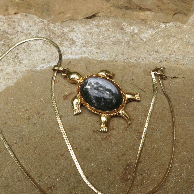 Gorgeous Sea Turtle Pendant and Earrings Set Clear Crystal Fast Shipping