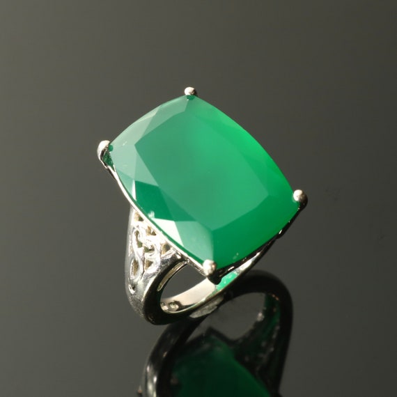 Green Chalcedony Ring Dyed Rectangle Gemstone Hug… - image 8