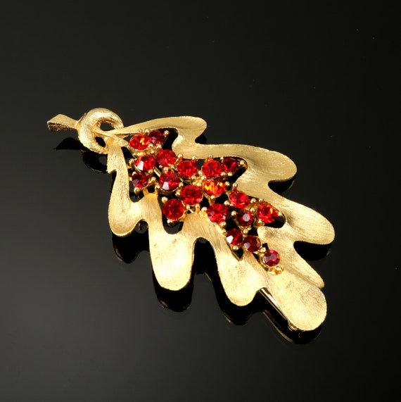 JJ Leaf Brooch Pin Bright Red Rhinestone Brushed G