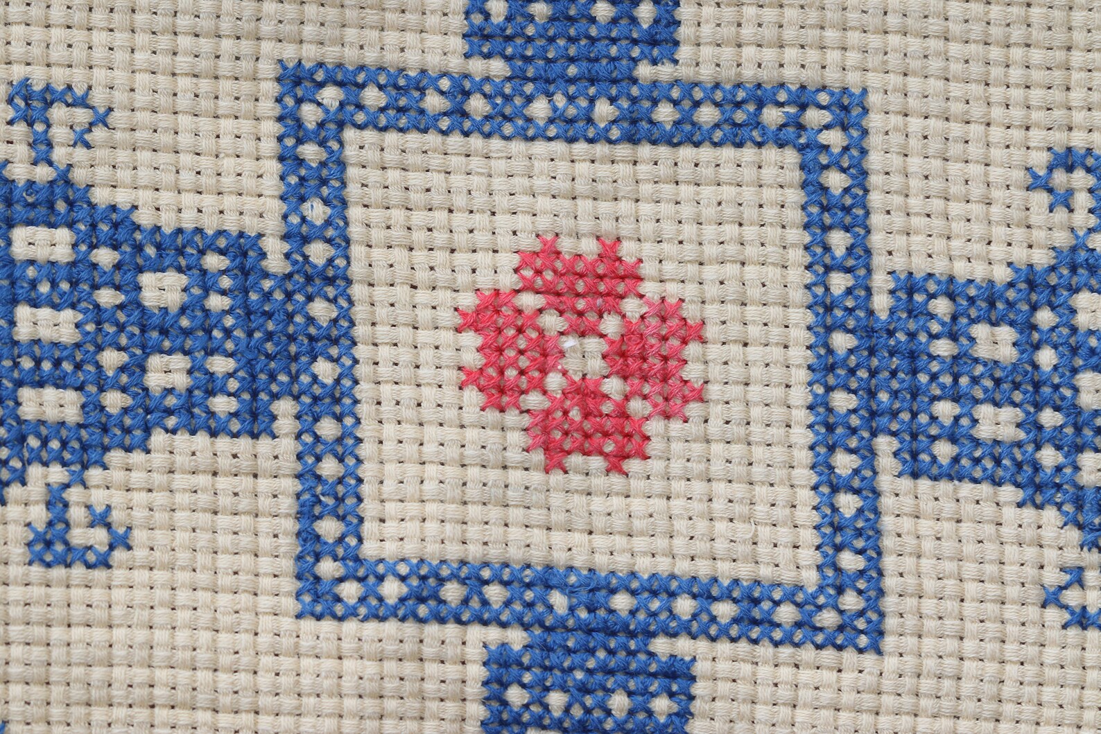 Tablecloth jessecmault tablecloth embroidered tablecloth  etsy