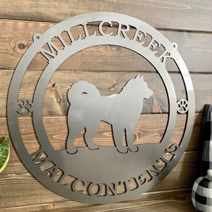 Personalized Metal Dog Breed Sign: Custom Family Name Farmhouse Decor
