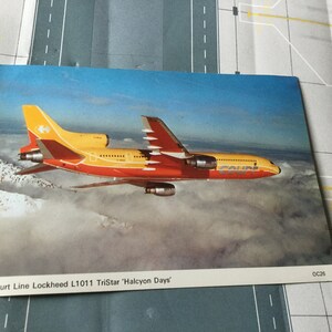 Raro Court Line L1011 Lockheed Tristar Postcard G-BAAA Edição especial para convidados com elogios da tripulação