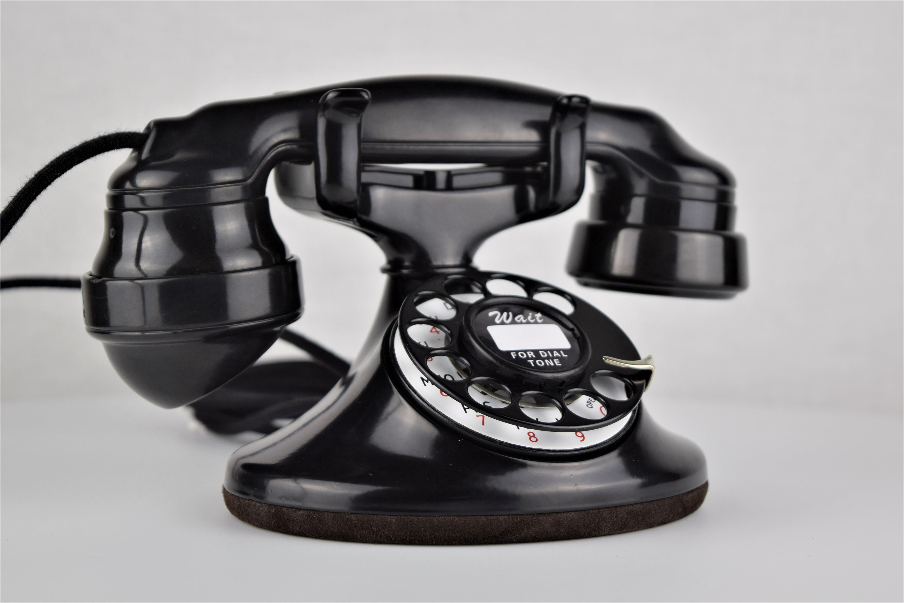 Original Antique Rotary Western Electric Model 202 Telephone E1