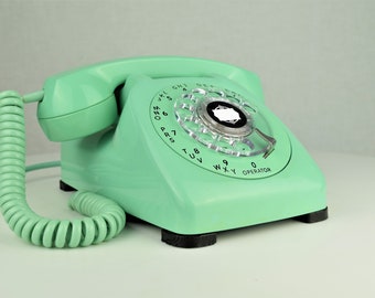 Meticulously Restored & Working - - Automatic Electric Telephone Type 80 - Mint Green