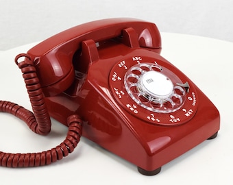 RARE méticuleusement restauré - téléphone à cadran rotatif antique vintage - modèle 500 rouge cerise