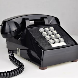 Meticulously Restored & Working - Vintage Western Electric Telephone- Model 2500 Black