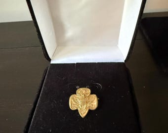 Vintage Girl Scouts Pin: Gold Trefoil Eagle Crest, Mid-Century Collectible