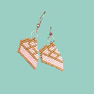 Peach Pie Earrings, Dessert Jewelry, Baker&#39;s Gifts, Hostess Gift, Food Lover Earrings
