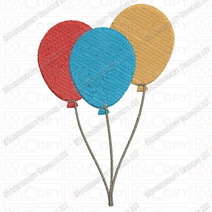 Pode incluir: Três balões amarrados juntos com cordas. Os balões são vermelho, azul e amarelo.